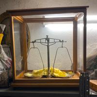 Bilancia di Precisione Antica