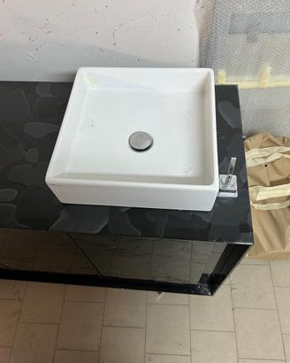 Bagno completo di sanitari mobile lavabo specchio