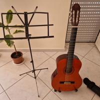 Chitarra classica + leggio+ fermacorde+ accordator