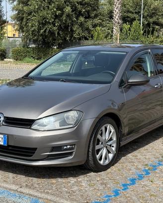 VOLKSWAGEN Golf 7 2013 1.6 TDI 105cv DSG Highline