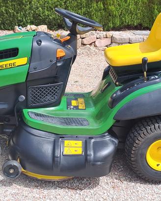 Trattorino John Deere X130R
