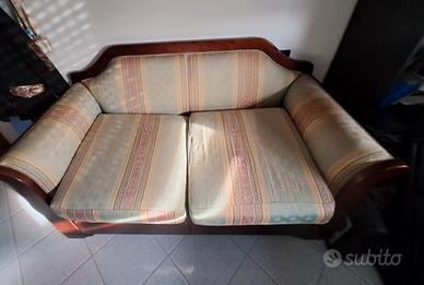 divano con cassetti 