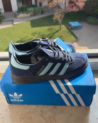 Adidas spezial