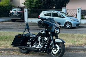 Harley-Davidson Street Glide FLHX (2010)