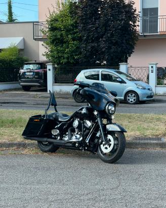 Harley-Davidson Street Glide FLHX (2010)