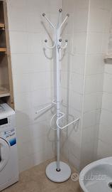 Porta asciugamani e accappatoi da terra a colonna