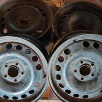 4 Cerchioni in ferro per pneumatici 205/55 R16