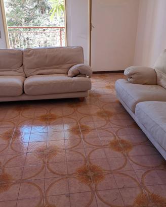 DIVANI IN VERA PELLE NABUK COLORE BEIGE 