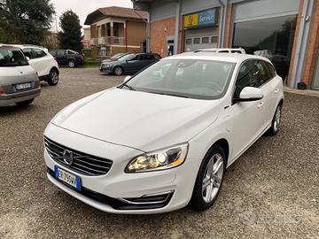 Volvo V60 D6 AWD Geartronic Plug-In -Unico Proprie