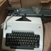 Macchina da scrivere