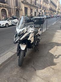 Benelli trk 502x