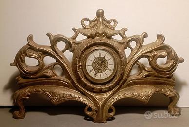 Orologio francese antico da mensola. Rococò