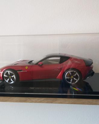 Ferrari 12 cilindri  1/18