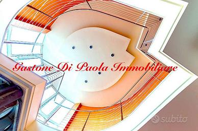 Appartamento di 150 m² con 4 locali a Milano