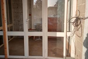 2capannoni adiacenti