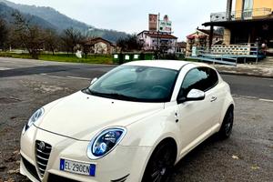 Alfa mito quadrifoglio