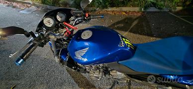 Honda hornet 600cc