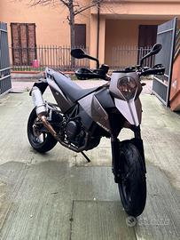 Ktm 690 sm prestige