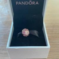 PANDORA 788797C01 Charm Margherita con pavé rosa