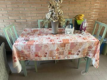 Tavolo allungabile con 4 sedie