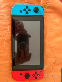 Nintendo switch 1 con 4 giochi e custodia
