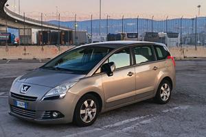 Peugeot 5008 1.6 hdi