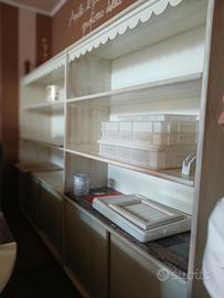 ARREDAMENTO NEGOZIO COMPLETO