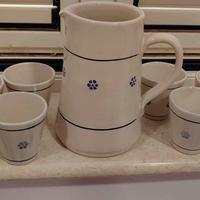 Brocca con bicchieri