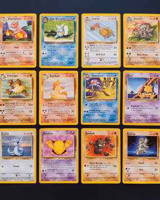 Lotto 34 carte Pokemon set Legendary Collection