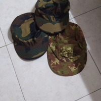 Cappelli cinture e pantalone militari tutto nuovo