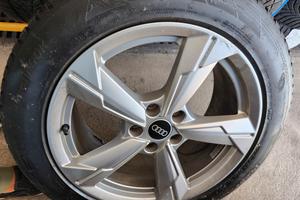cerchi in lega originali Audi  con gomme inver 