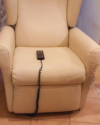 poltrona motorizzata massaggiante