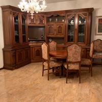 Sala da pranzo in stile classico in legno massello