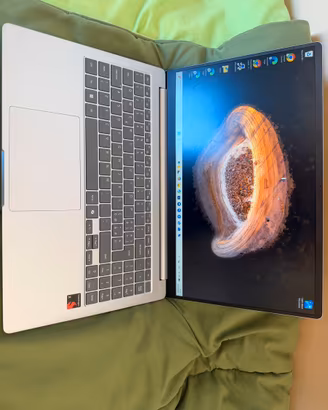 Samsung Galaxy Book4 Edge 16GB RAM 512GB SSD