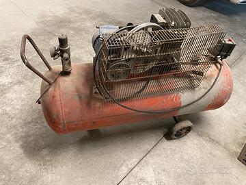 Compressore 200 litri 380v non funzionate