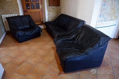 Divano 3 posti + due poltrone in vera pelle