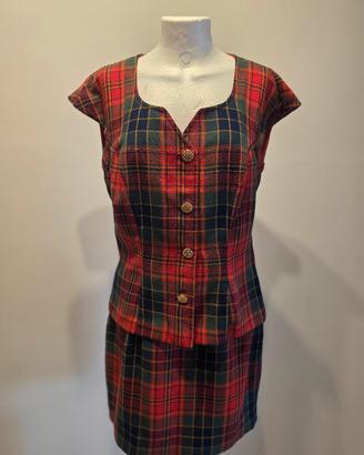 Completo gonna e blusa scozzese