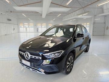 MERCEDES-BENZ GLA 250 E PLUG-IN HYBRID AUTO BUSINE