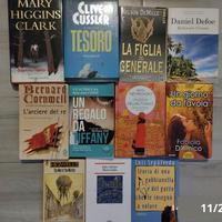 Lotto di 26 libri di generi misti 