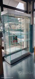 vetrinetta in vetro a 10 ripiani
