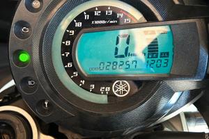 Moto YAMAHA FZ6 S1 2004