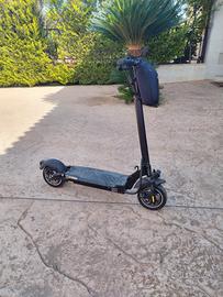 monopattino elettrico 