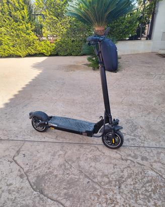 monopattino elettrico 