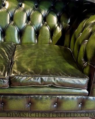 Divano Chesterfield Pelle Verde Vintage