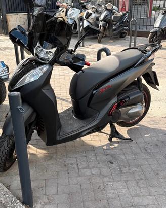 Honda Sh 300 Sport black Edition