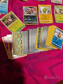 218 Carte Pokemon hole e reverse