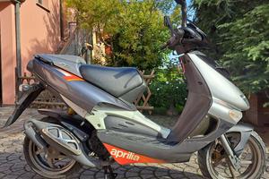 Aprilia SR 50 (2004)