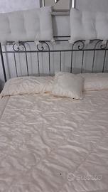Struttura letto matrimoniale in ferro battuto