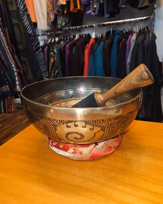 Campana Tibetana incisa con Buddha