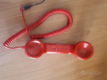 Cornetta auricolare per cellulare